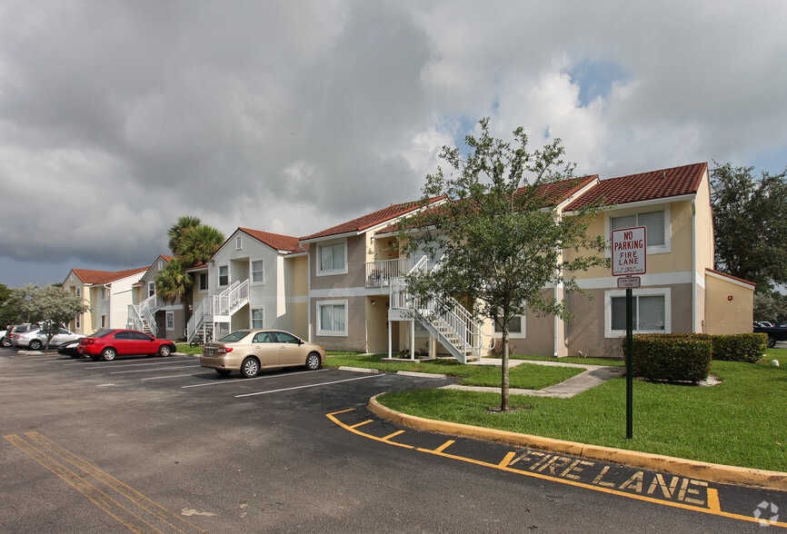 The Glen At Lauderhill Lauderhill Fl Apartment Finder