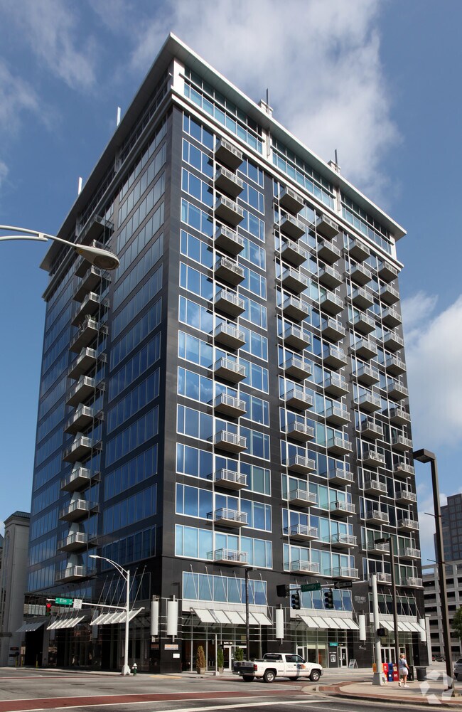 Center Pointe Greensboro Greensboro Nc Apartment Finder