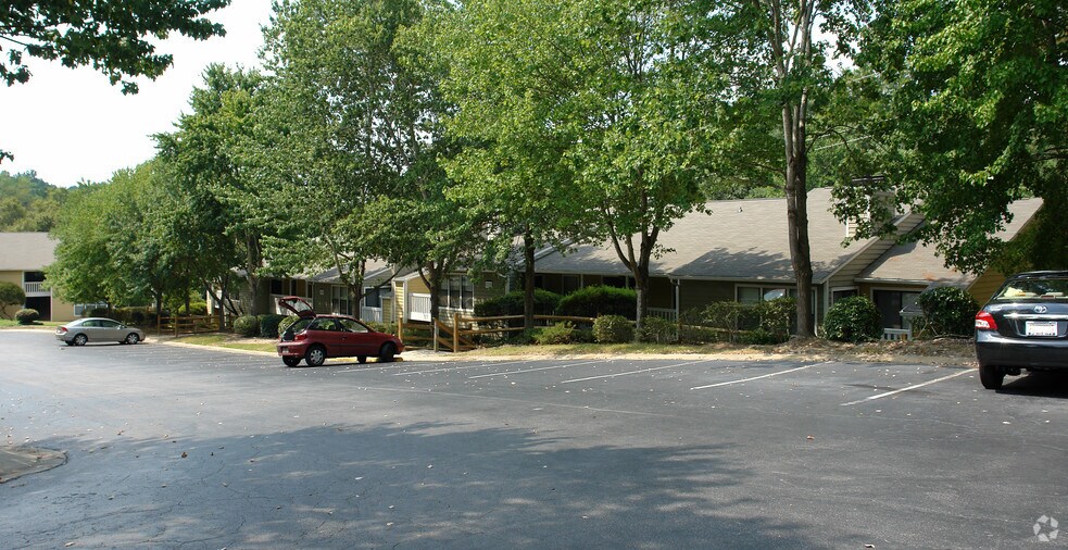 Atria At Crabtree Valley Raleigh Nc Apartment Finder