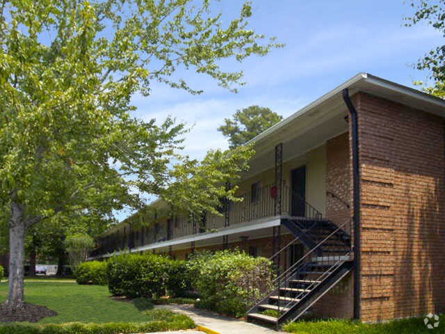 Charleston Gardens Apartments Charleston Gardens Apartments