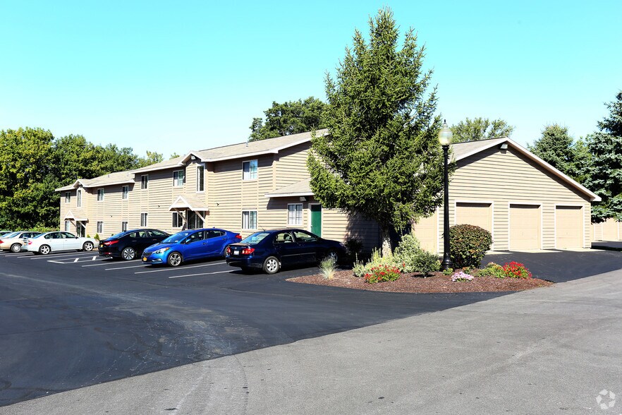 Apple Ridge Apartments Apple Ridge Apartments
