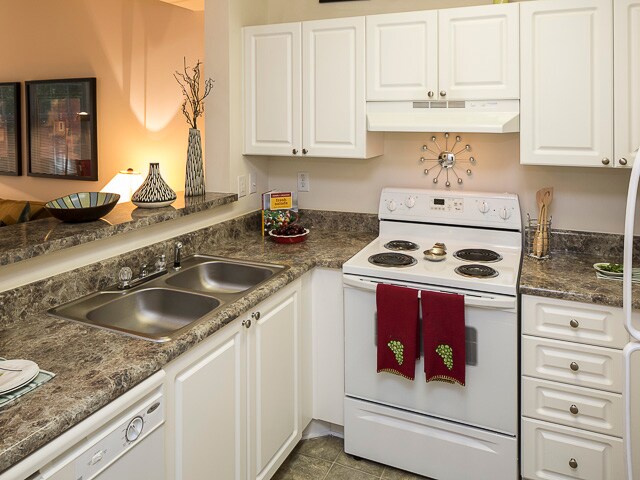 Landmark At Creekside Grand Apartment Homes Landmark At Creekside Grand Apartment Homes