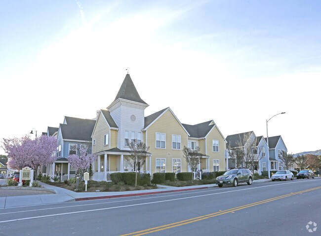 The Vineyards Gilroy, CA Apartment Finder