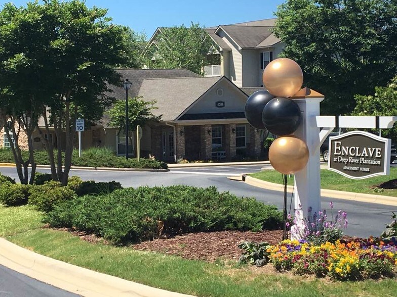 The Enclave at Deep River Plantation Apart... Greensboro, NC