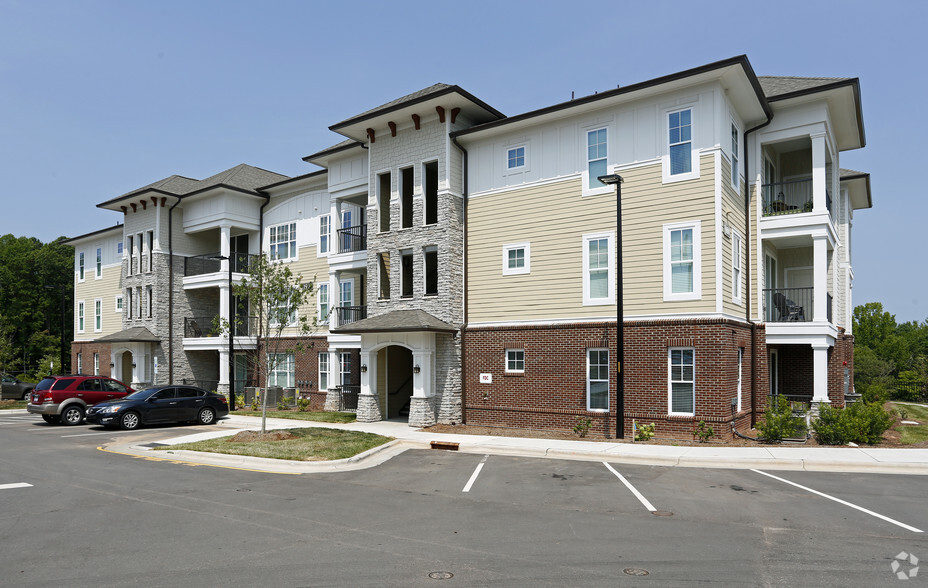 Apartments On Weston Parkway Cary Nc