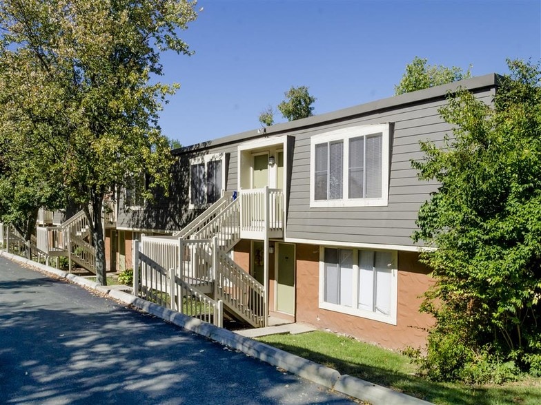 One Hundred Chevy Chase Lexington, KY Apartment Finder