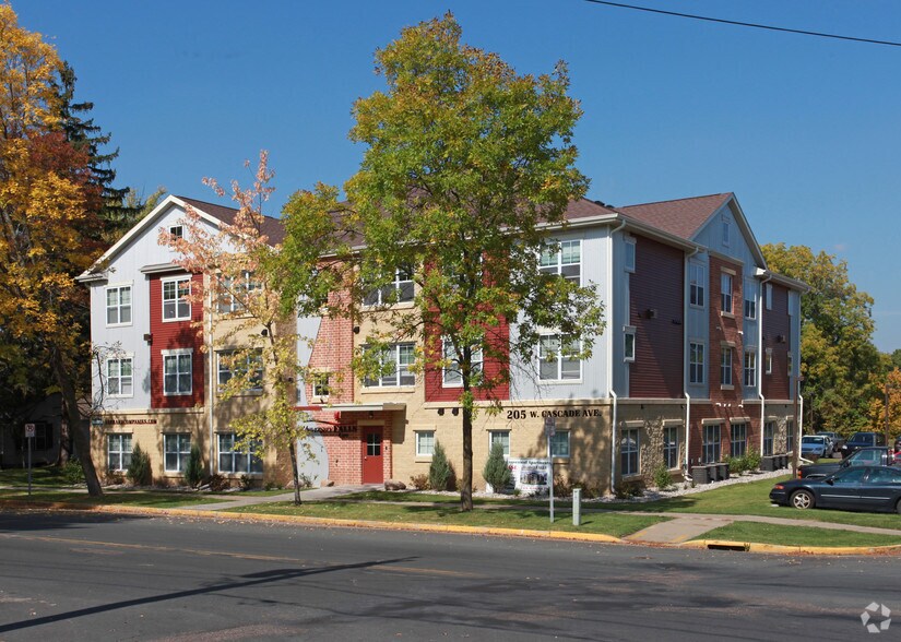 University Falls River Falls, WI Apartment Finder