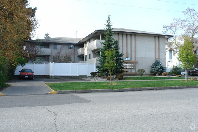 Greentree Apartments  Spokane, WA  Apartment Finder