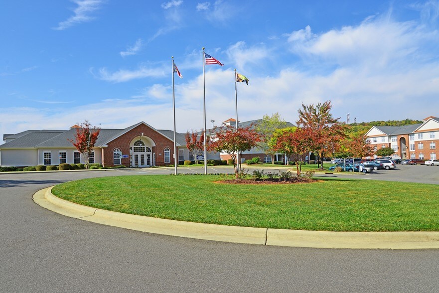 Patriots Pointe Apartments Hillsborough, NC Apartment Finder