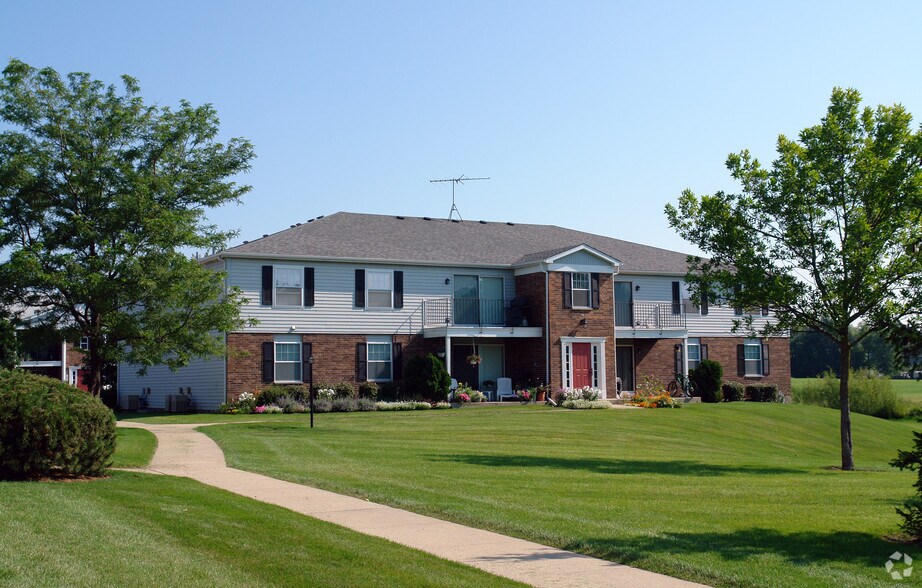 Camelot Apartments Crystal Lake Camelot Apartments Crystal Lake