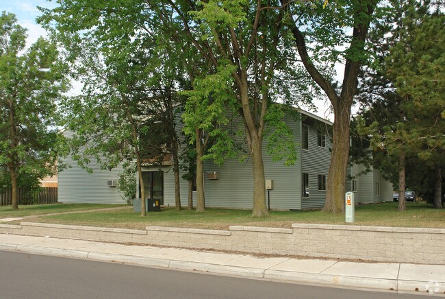 North Branch Apartments North Branch Apartments