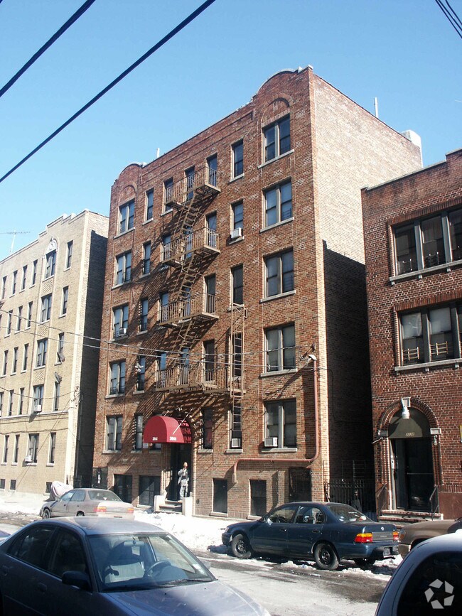 3044 Wallace Ave Bronx, NY Apartment Finder
