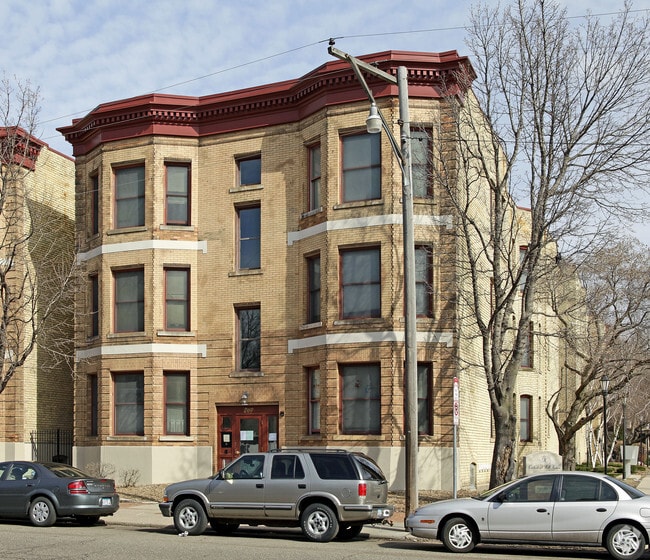 Cathedral Hill Homes Saint Paul, MN Apartment Finder