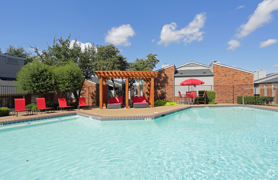 Hilltop North Richland Hills, TX Apartment Finder