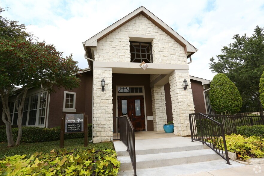 Escalante San Antonio, TX Apartment Finder