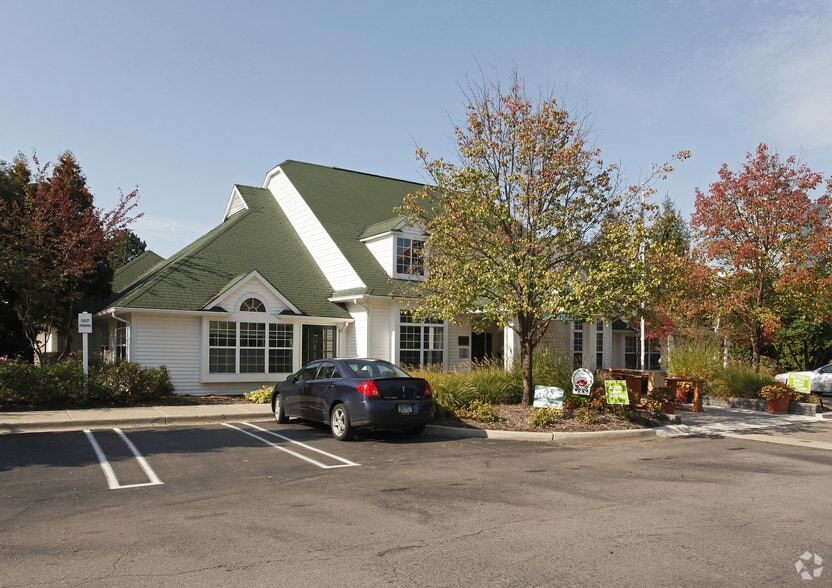 Village Club on Franklin Apartments Southfield, MI Apartment Finder