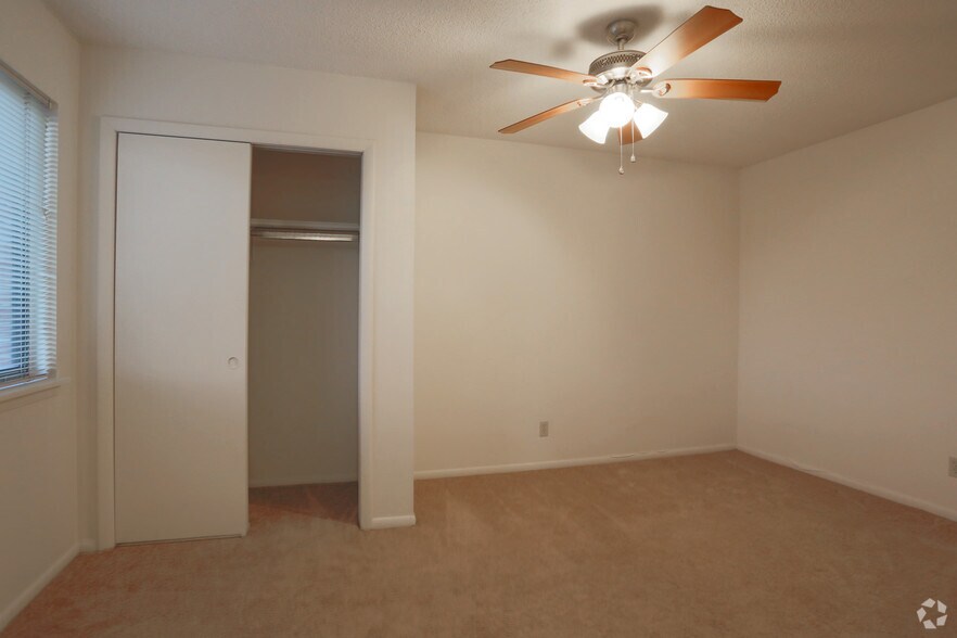 Town And Campus Apartments Springfield Mo Apartment Finder