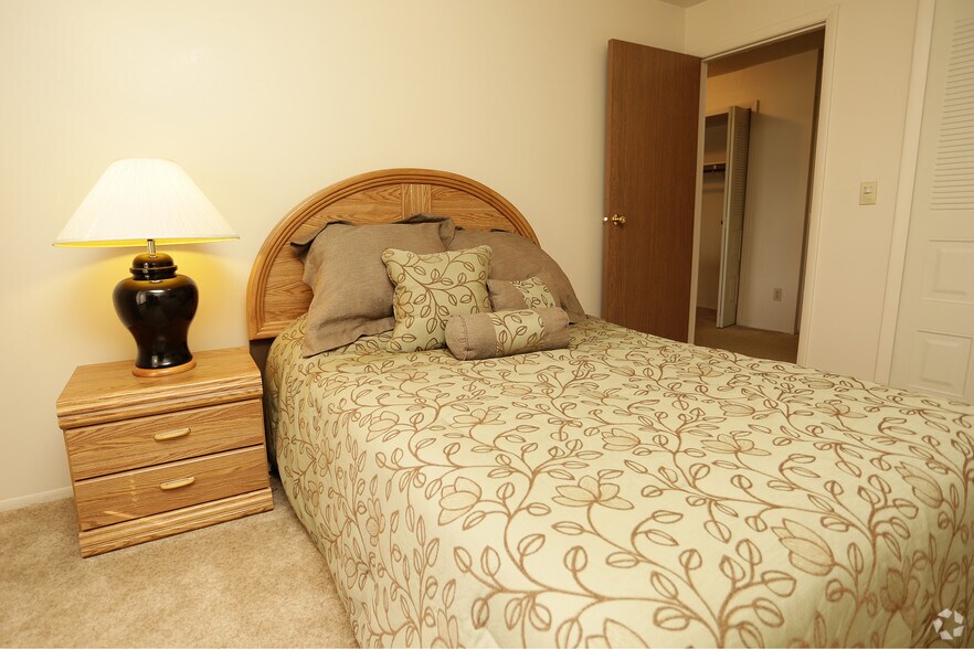 Bedroom Sets Grand Rapids Mi wingate apartments - grand rapids, mi | apartment finder Bedroom Sets Grand Rapids Mi wingate apartments - grand rapids, mi | apartment finder