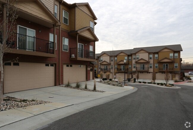 Westchester Townhomes Apartments Lenexa, KS Apartment