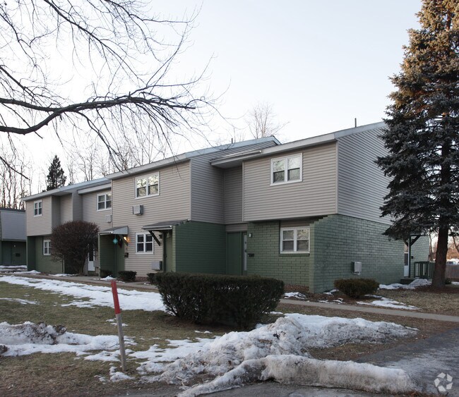 Wade Towers And Garden Apartments Wade Towers And Garden Apartments
