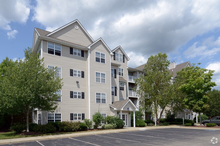 The Ledges Weymouth, MA Apartment Finder