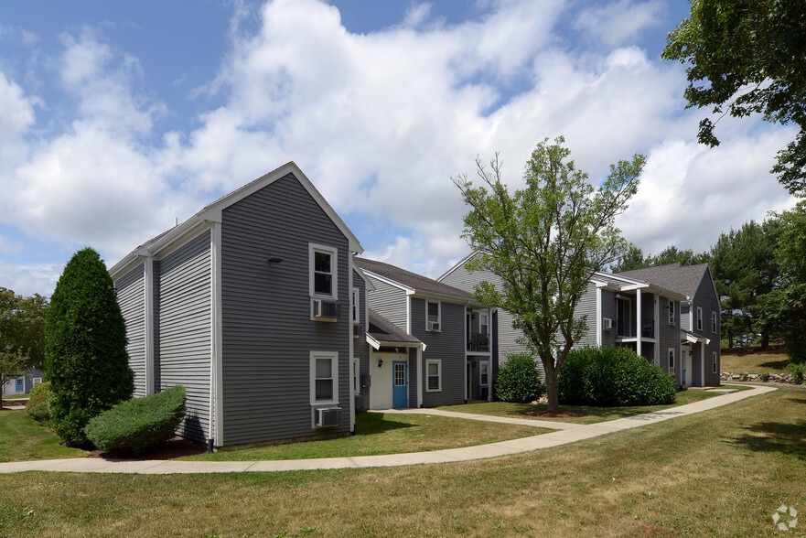 Blue Hills Village Canton, MA Apartment Finder