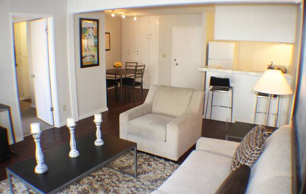 Monica S Apartment Friends House Beautiful Monica S Apartment Number House Beautiful