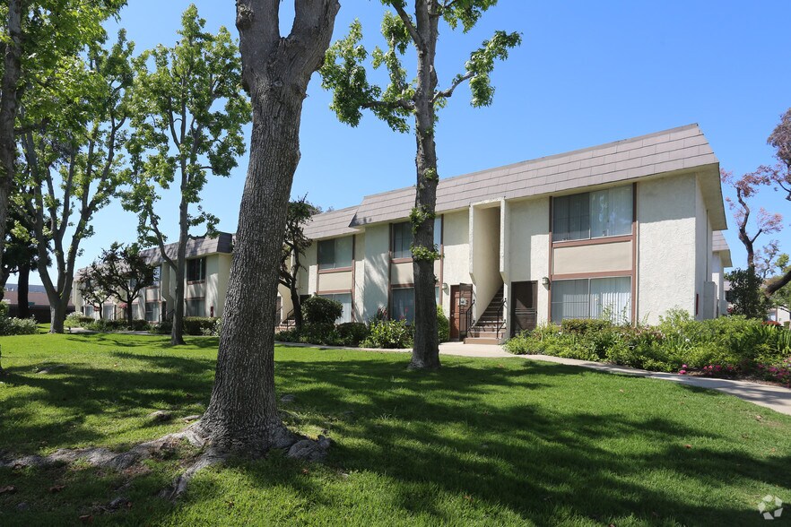 The Sandpiper Huntington Beach Ca Apartment Finder