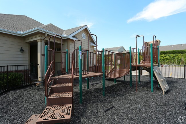 Highland Ridge Apartments Manhattan, KS Apartment Finder