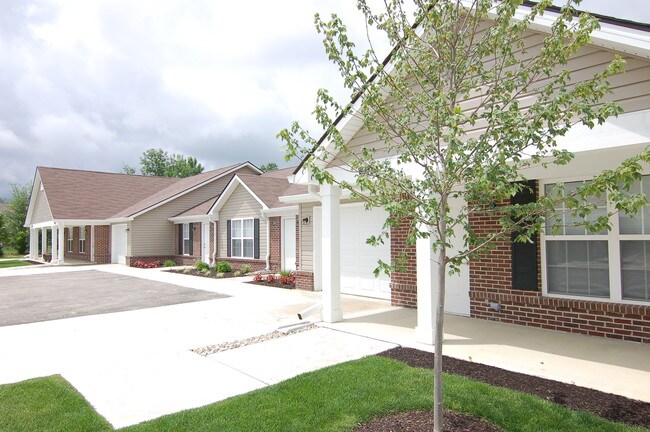 Reflections At Bluestone Greenfield, IN Apartment Finder