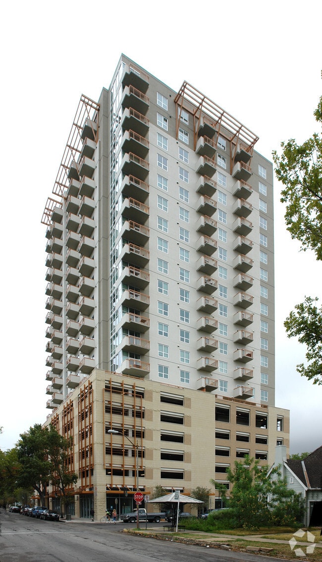 21 Rio Austin, TX Apartment Finder