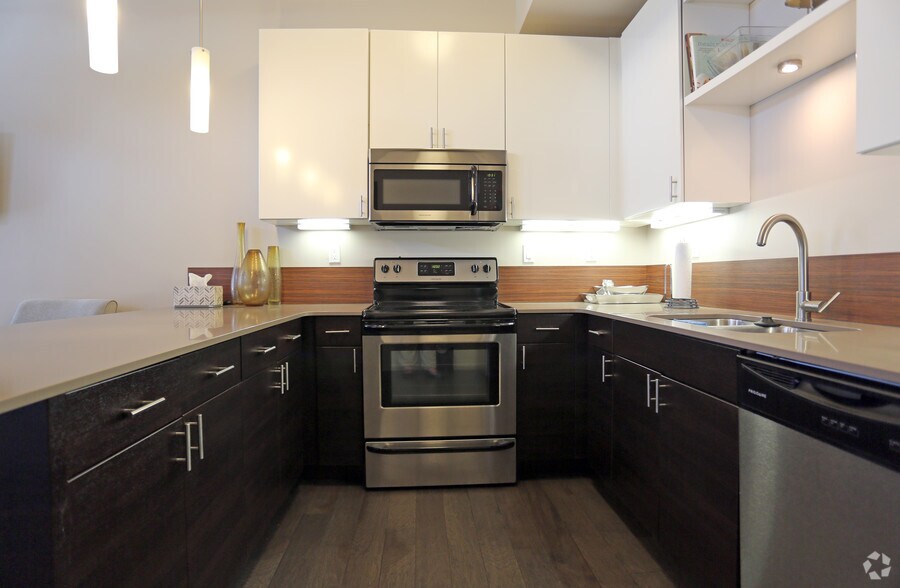 Hazel 8 Cleveland, OH Apartment Finder