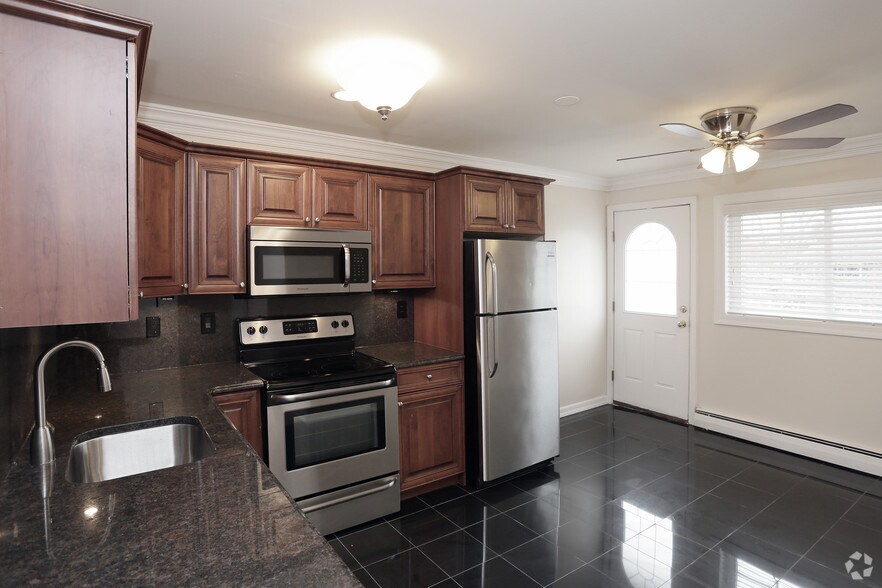 Fairfield Gardens At Port Jefferson Port Jefferson Station, NY