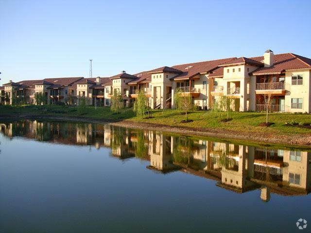 apartments near campus san marcos tx edge texas state university san marcos apartments offcampus student housing apartments near campus san marcos tx edge texas state university san marcos apartments offcampus student housing