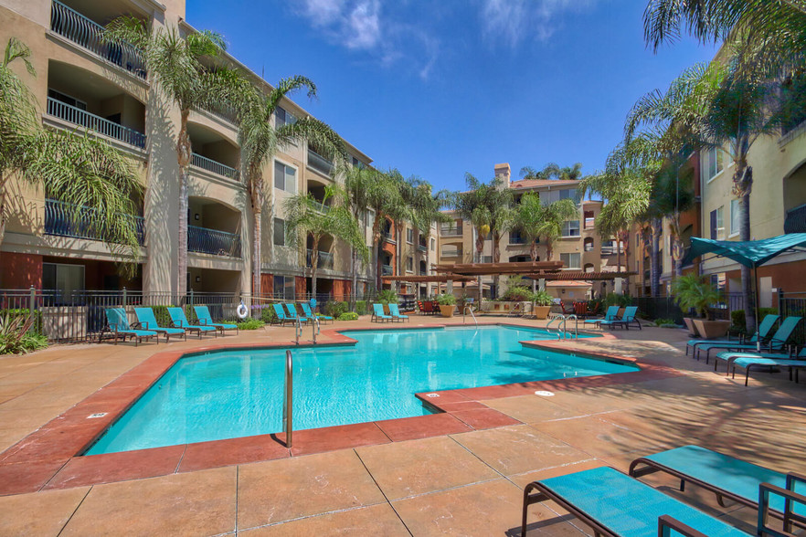 Windsor at Main Place - Orange, CA | Apartment Finder