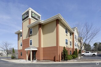 Furnished Studio – Peoria - North - Peoria, IL | Apartment Finder