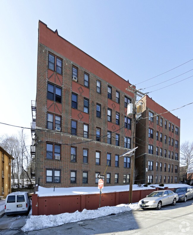 58 Ettrick Ter Rutherford, NJ Apartment Finder