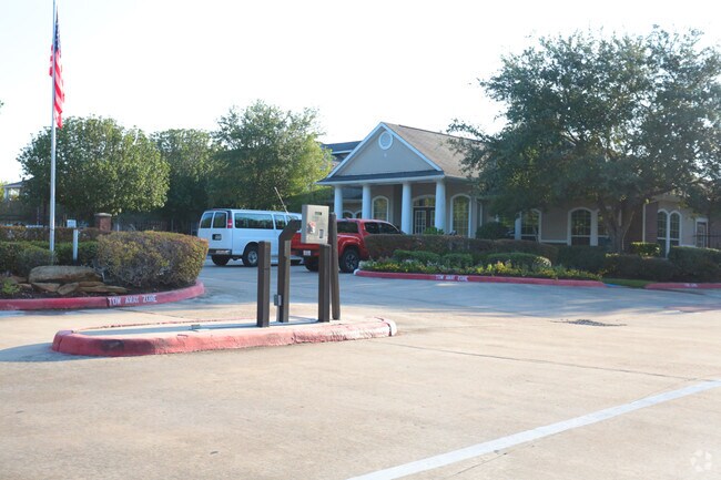 Plantation at Quail Valley - Missouri City, TX | Apartment Finder