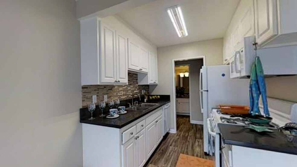 Monte Vista Apartment Homes La Verne Ca Finder