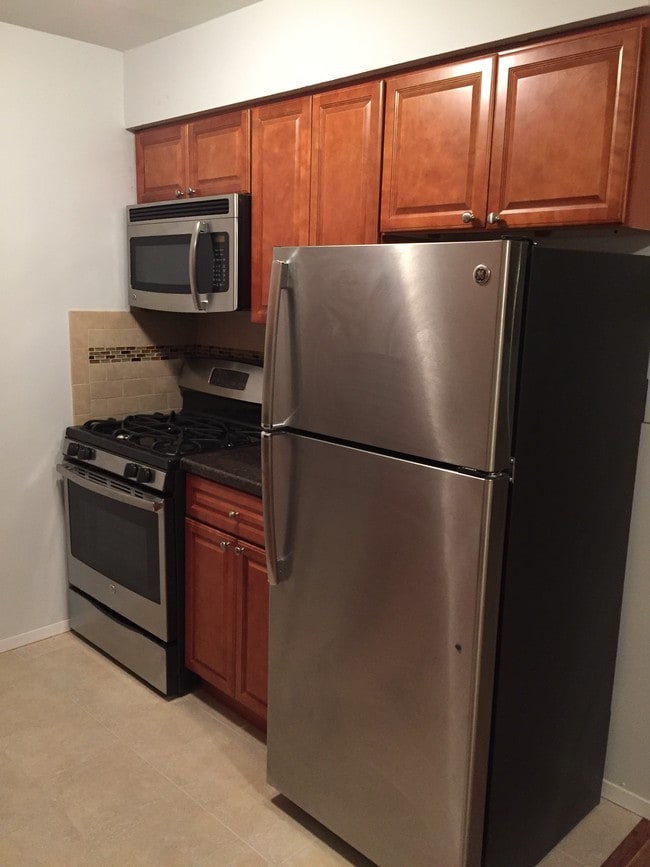Bellmore Manor Gardens - North Bellmore, NY | Apartment Finder