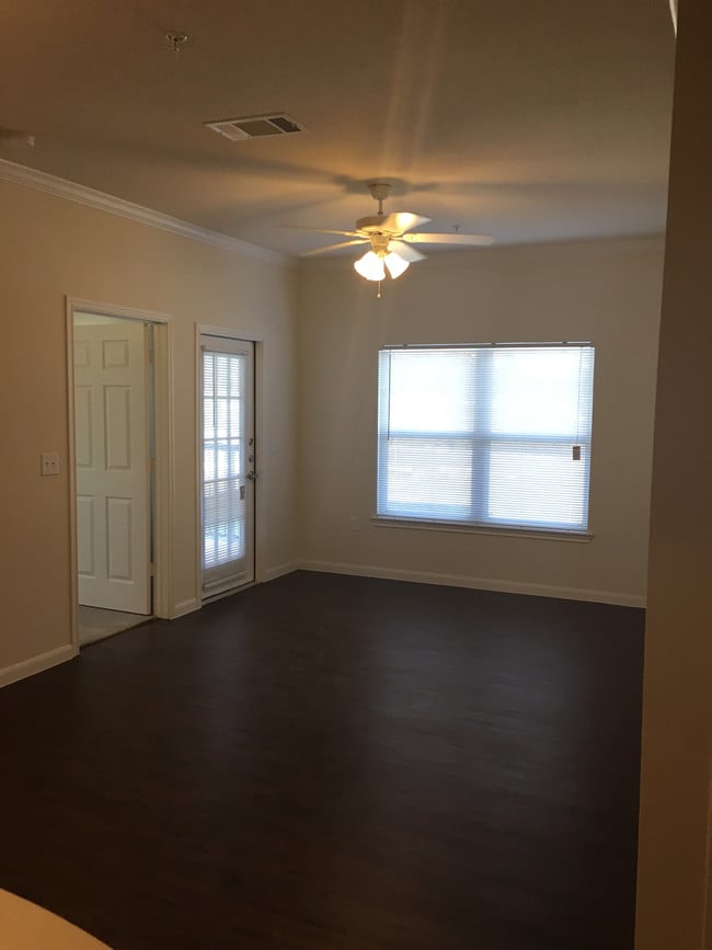 The Lookout at Comanche Hill San Antonio, TX Apartment Finder