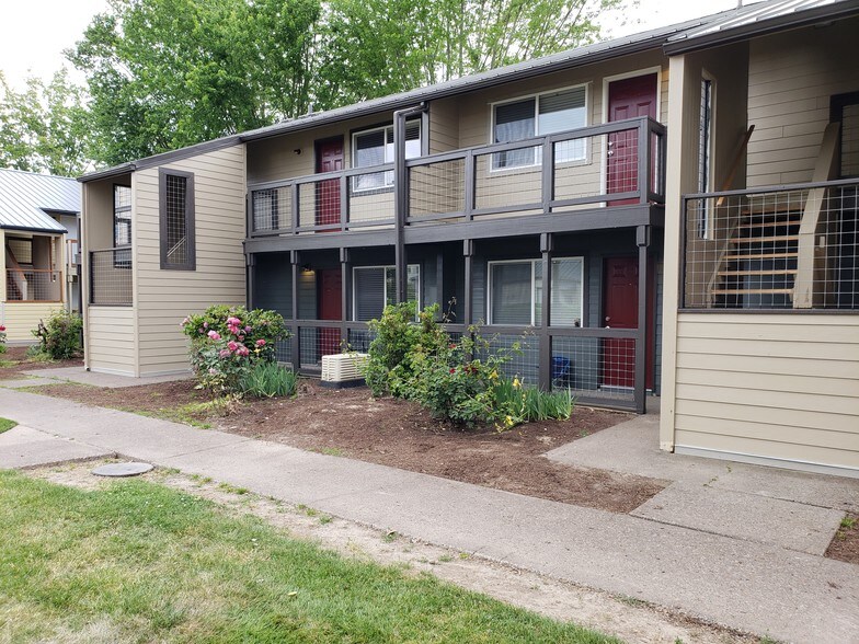 Boxer Apartments Forest Grove Or Apartment Finder