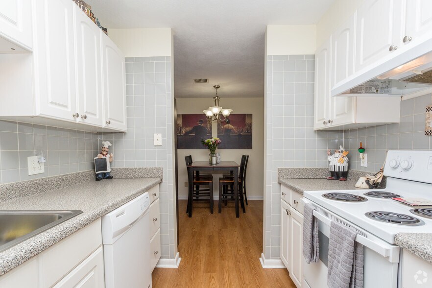 Tatnuck Arms Apartment Homes Worcester Ma Finder