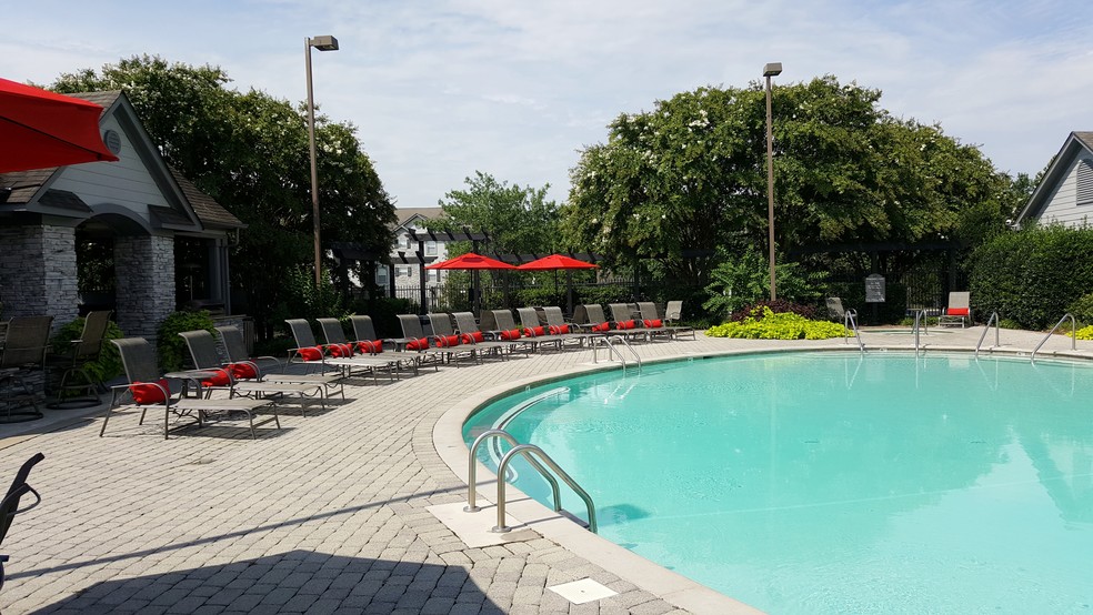 Stoneridge Farms at the Hunt Club Gallatin, TN Apartment Finder