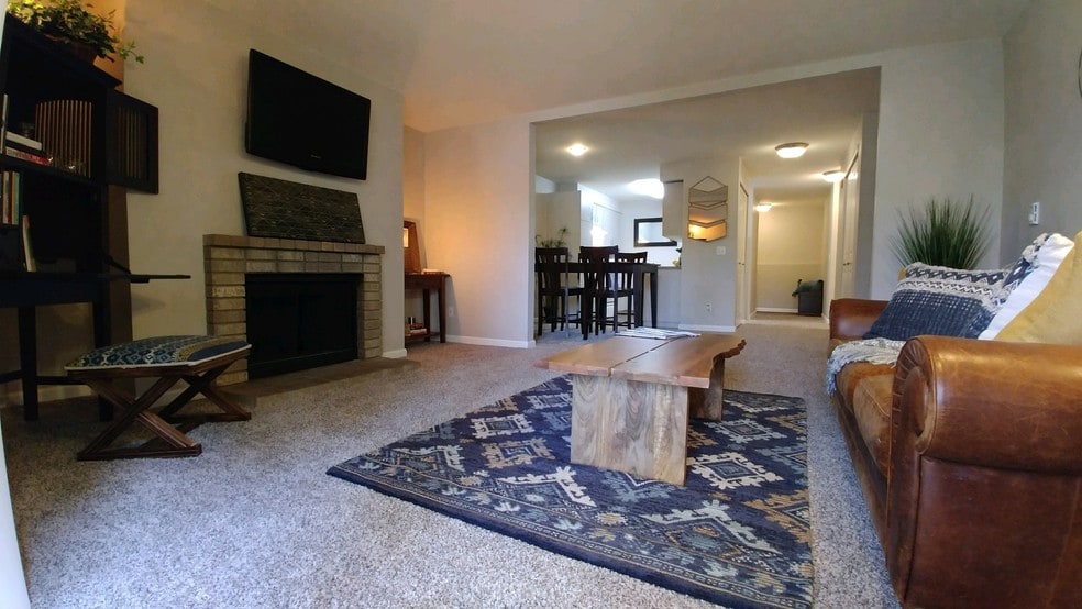 Cedar Heights Kirkland, WA Apartment Finder