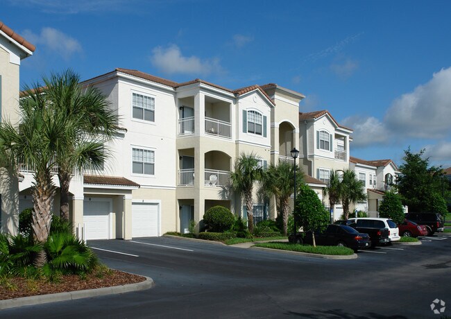 One Lakes Edge Apartments One Lakes Edge Apartments