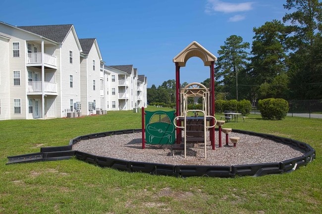 South Main Apartments Hope Mills, NC Apartment Finder