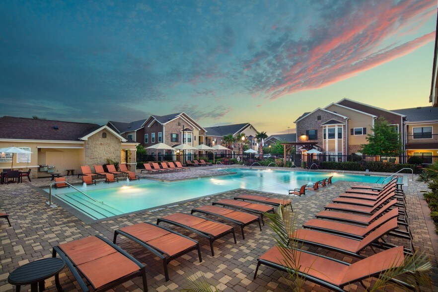 Avenues at Northpointe Tomball, TX Apartment Finder
