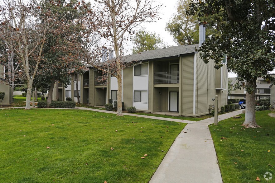 Southgreen Apartments Bakersfield, CA Apartment Finder