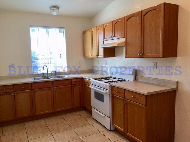 remolded home with lots of off street parking tucson az